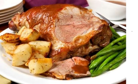 Gigot D'Agneau Croustillant Glacé au Miel