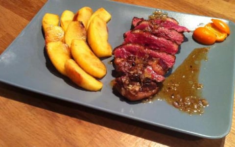 Magrets de Canard et Patates Rissolées