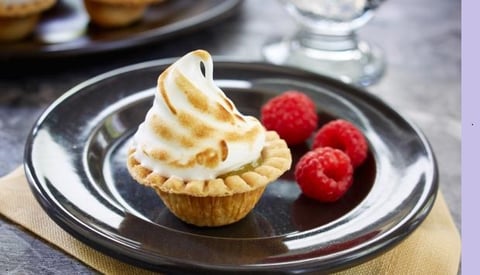 Mini-Tartelettes au Citron et à la Framboise Meringuées