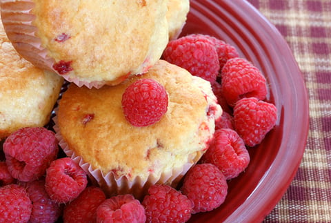 Muffins aux Framboises et à la Noix de Coco