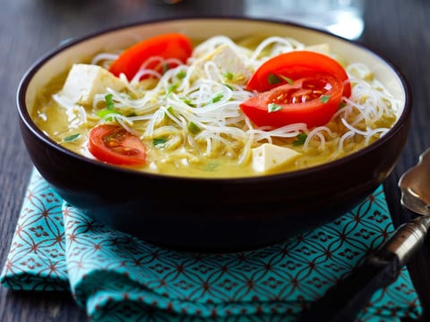 Nouilles au Curry et à la Noix de Coco