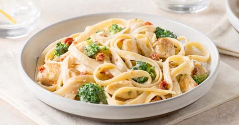 Pâtes avec Poulet et Brocoli