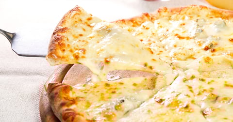 Pizza aux Quatre Fromages au Thermomix