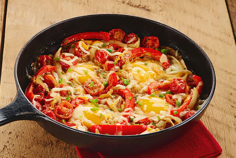 Poêlée D'œufs et de Tomates Épicée
