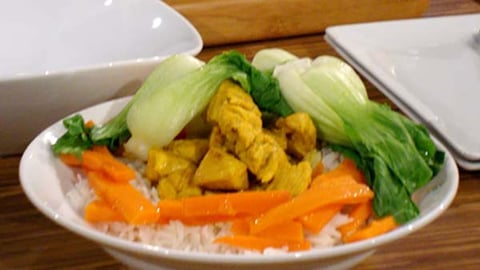 Poulet à la Noix de Coco et au Curcuma
