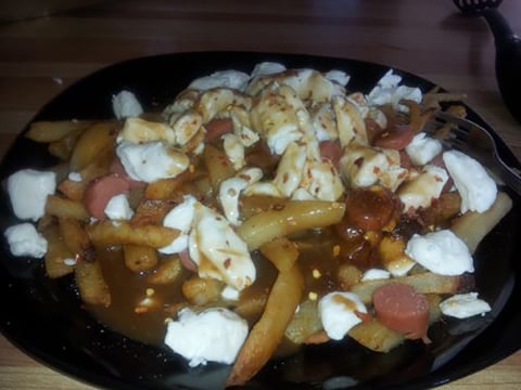 Poutine aux Saucisses à Hotdog