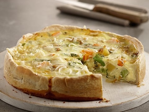 Quiche aux Légumes et Oignons Caramélisés