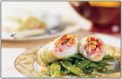 Rouleaux Printaniers au Chou Chinois et Jambon Sauce au Sésame