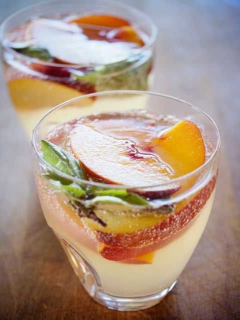 Sangria Pétillante aux Pêches