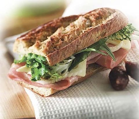 Sandwich au Jambon Cuit au Bouillon, au Fenouil et au Fromage