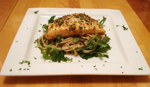 Saumon Rôti au Beurre Citronné, Fettucine à la Roquette et au Persil