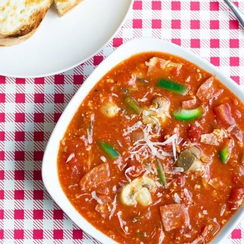 Soupe à Saveur de Pizza