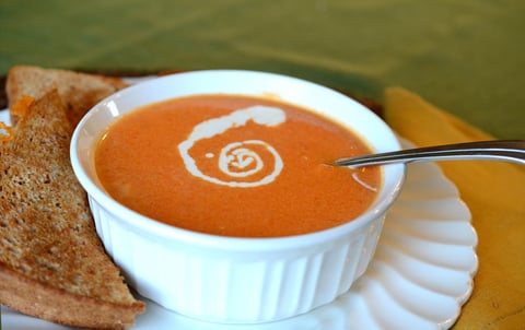Soupe Crémeuse aux Tomates Rôties