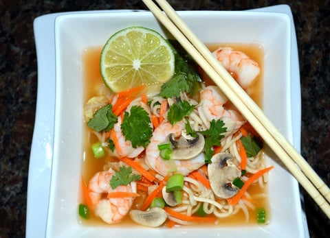 Soupe Orientale aux Crevettes