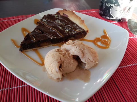 TARTE AU CHOCOLAT ET BANANES CARAMÉLISÉES