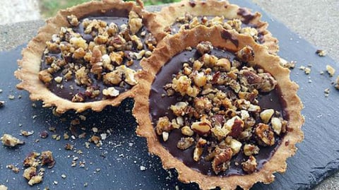 Tarte Chocolat Caramel et Noix de Pécan Caramélisées