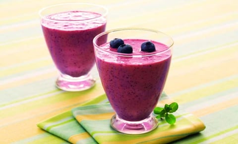 Yogourt Fouetté à la Banane et aux Bleuets