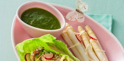 Asperges Blanches en Vinaigrette de Crabe