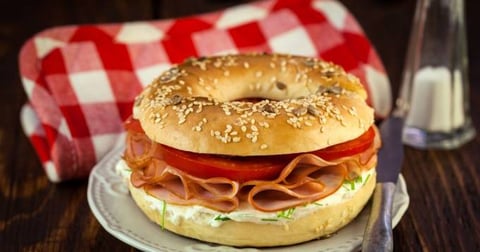 Bagel au Jambon et Fromage Frais