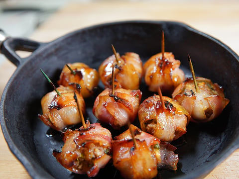 Baluchon Surprise au Bacon & aux Pommes