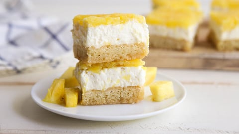 Barres au Fromage à la Crème et à L’ananas