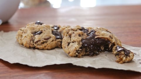 Biscuits au Beurre D'amandes à L'avoine et au Chocolat Noir