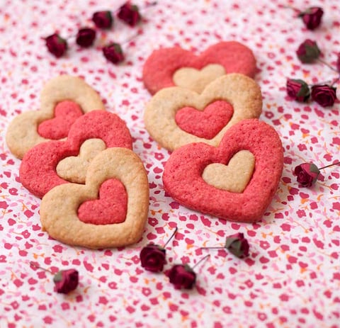 Biscuits Sablés Coeur 2 Couleurs Pour la Saint-Valentin