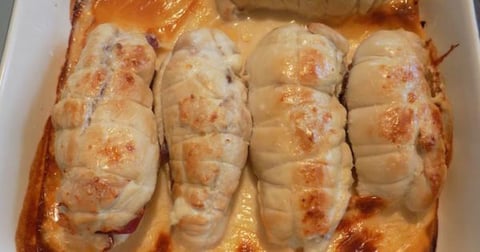 Blanc de Poulet Farci Sauce Cancoillote