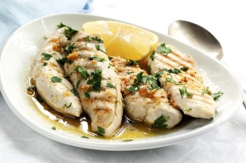 Blancs de Poulet à L'ail et au Citron