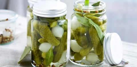 Bocaux de Cornichons Aigre-Doux