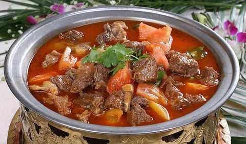 Boeuf aux Champignons Noirs et à la Vapeur