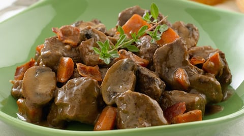 BŒUF BOURGUIGNON À LA MIJOTEUSE