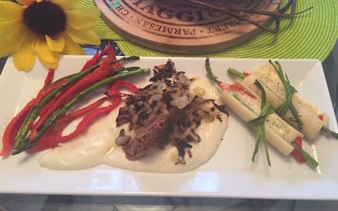 Boeuf sur Purée de Pomme de Terre avec Coeur de Palmier