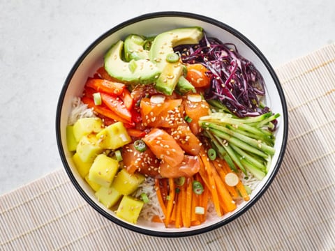 Bols Poké au Saumon et à L’érable