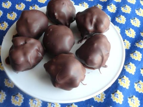 Boule de Tarte aux Pacanes Enrobée de Chocolat