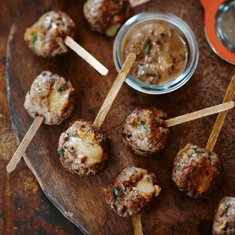 Boulettes de Bœuf au Cheddar Perron à la Bière Noire