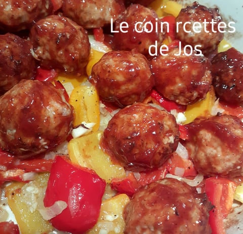 BOULETTES DE PORC À LA SAUCE BARBECUE ET AUX POIVRONS