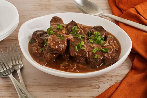 Bouts de Côtes à la Sauce Barbecue et à la Moutarde de Dijon Braisés au Four