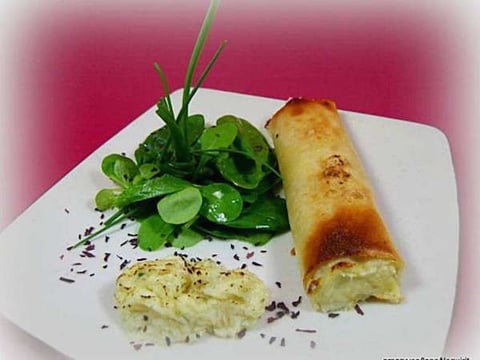 Brandade de Morue en Feuilles de Bricks Salade de Jeunes Pousses