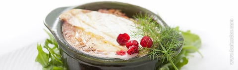 Brie au Four avec la Sauce aux Canneberges Québec