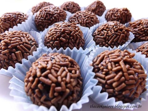 Brigadeiro (truffe au chocolat brésilien)