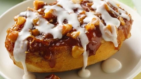 Brioches au Caramel et aux Noix de Macadamia