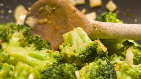 Broccoli avec Chapelure Grillée à l'Ail et Persil