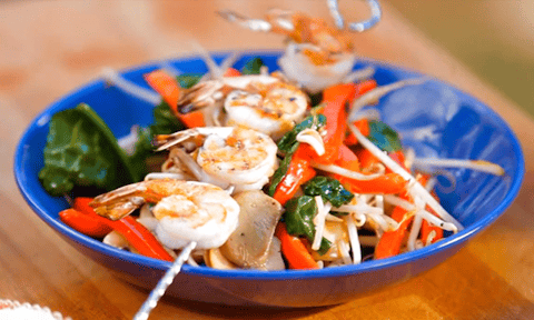 Brochettes de Crevettes et Sauté de Légumes sur le BBQ