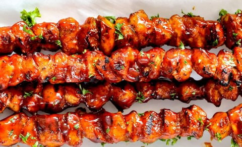 Brochettes de Poulet à la Sauce BBQ
