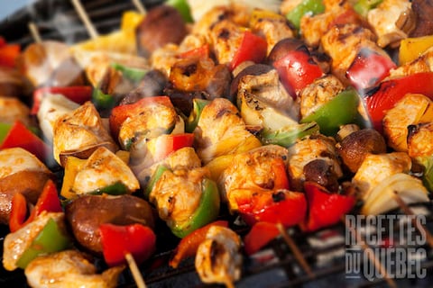 Brochettes de Poulet Sauce à L'ananas