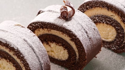 Bûche Glacée Chocolat & Caramel au Beurre Salé