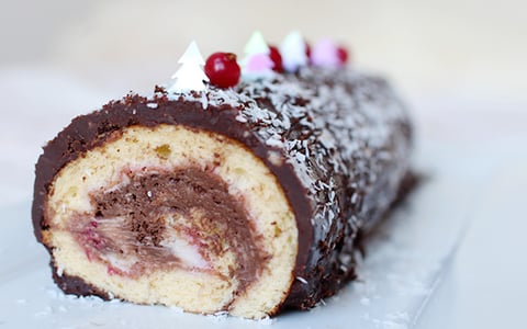 Bûche de Noël Bounty & Fruits Rouges