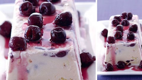 Bûche Glacée au Chocolat Blanc et Griottes