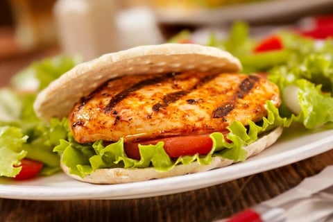 Burgers au Poulet sur le Barbecue